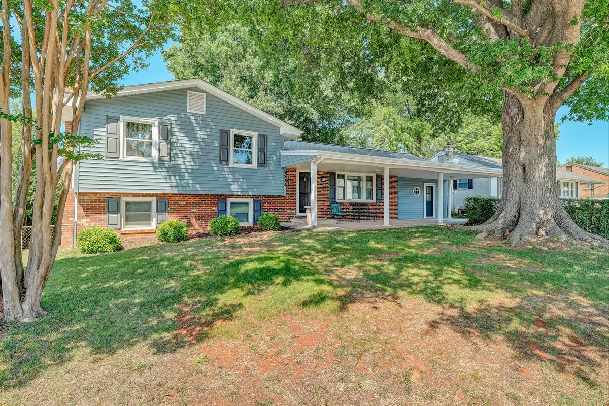 5524 Capito St, Roanoke, VA 24019 - #1