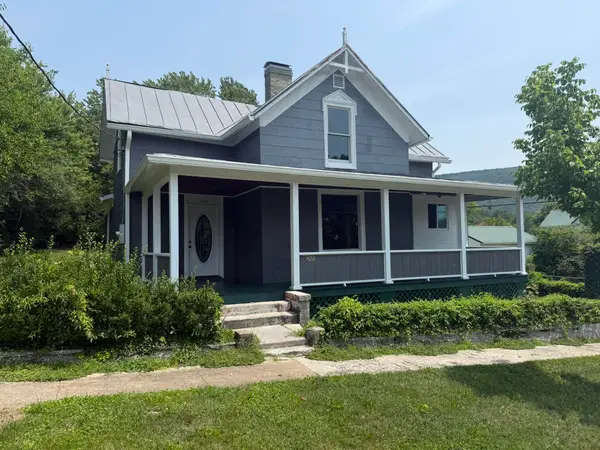 420 C St, Clifton Forge, VA 24422