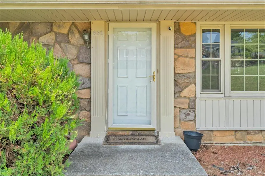 621 Bonnie Ln, Salem, VA 24153 - #2