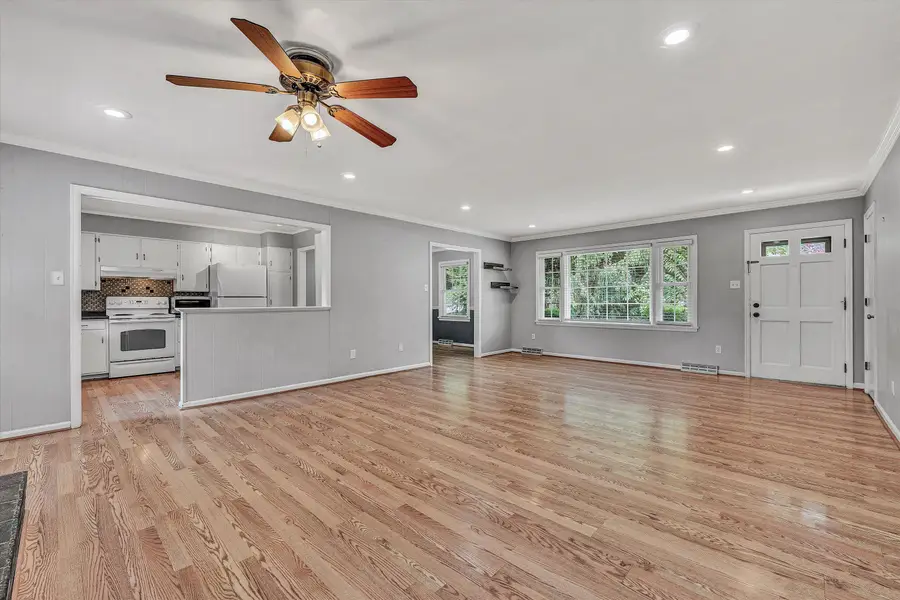 3350 Kenwick Trl, Roanoke, VA 24018 - #3