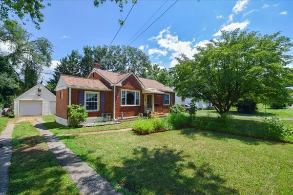 2527 Averett St Nw, Roanoke, VA 24012