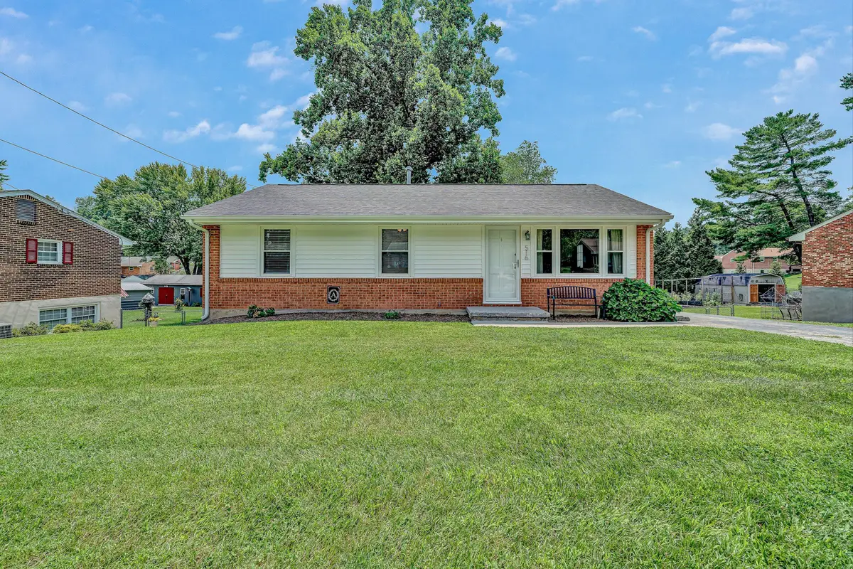 516 Olney Rd, Vinton, VA 24179 - #1