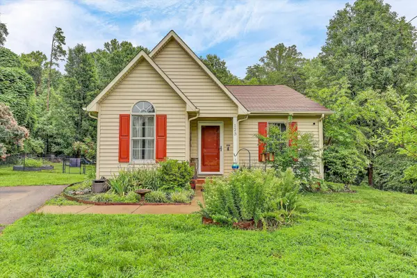 123 Pebble Rd, Martinsville, VA 24112