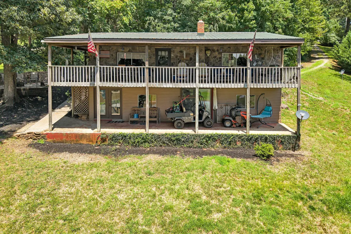 12 Crescent Ln, Wirtz, VA 24184 - #1