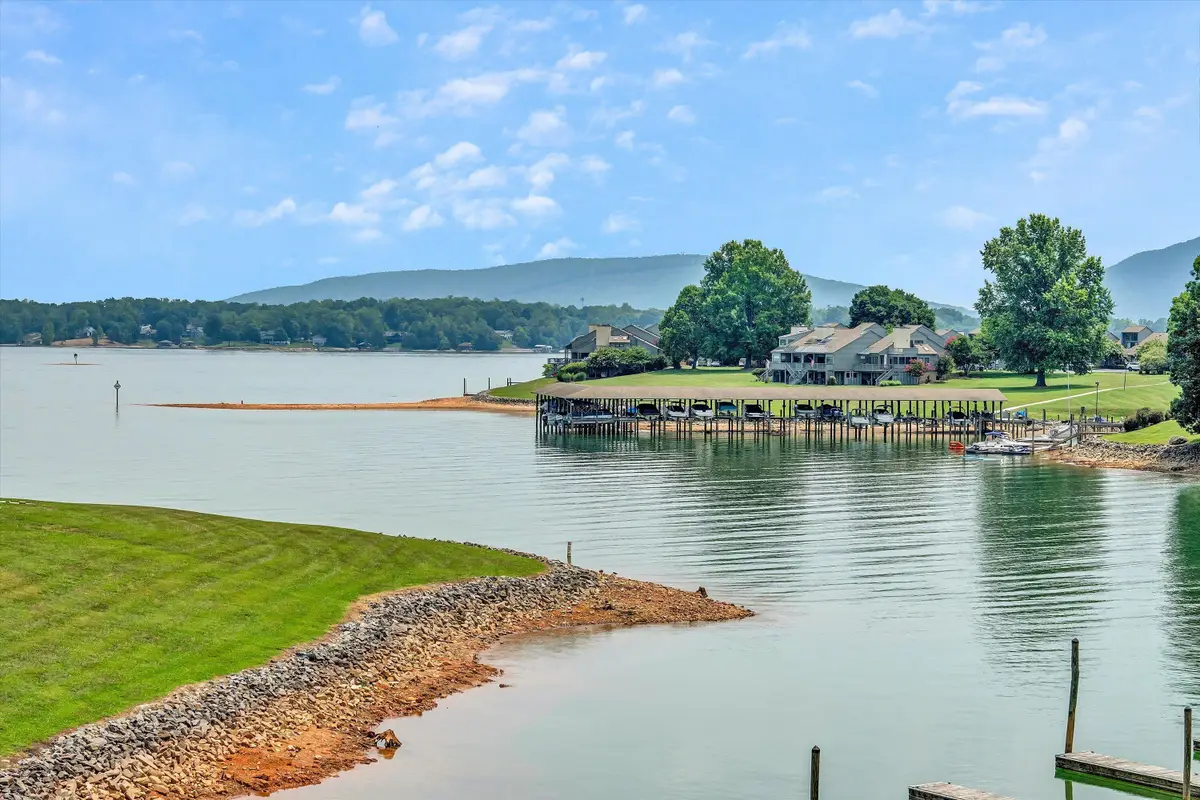 75 Dockside Cir #UNIT 311, Moneta, VA 24121 - #1