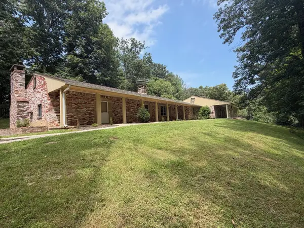 5885 Bent Mountain Rd, Roanoke, VA 24018