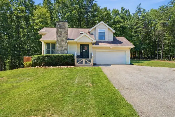 12376 Leesville Rd, Lynch Station, VA 24571