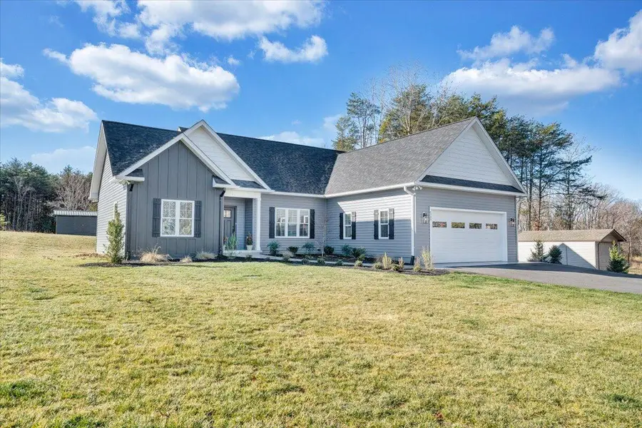 6340 Scruggs Rd, Moneta, VA 24121 - #2