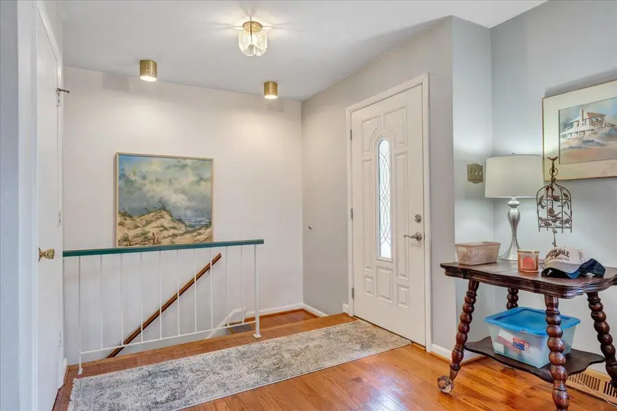 3937 Vauxhall Rd, Roanoke, VA 24018 - #3