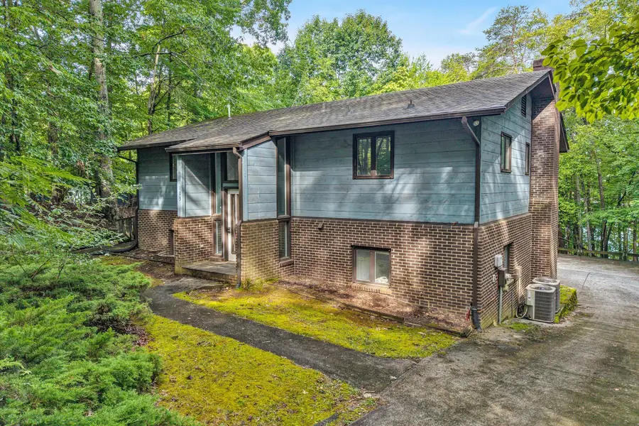 103 White Oak Cir, Moneta, VA 24121 - #3