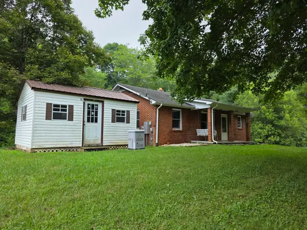 352 Sawmill Hill Rd Nw, Willis, VA 24380