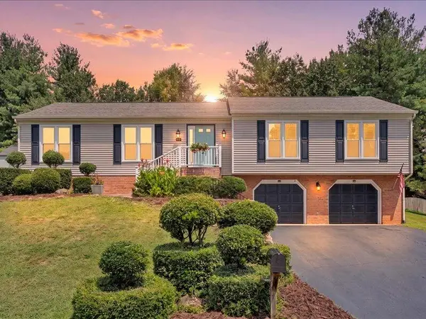 6121 Scotford Ct, Roanoke, VA 24018