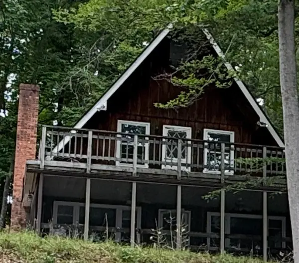 161 Browndale Ln, Wirtz, VA 24184