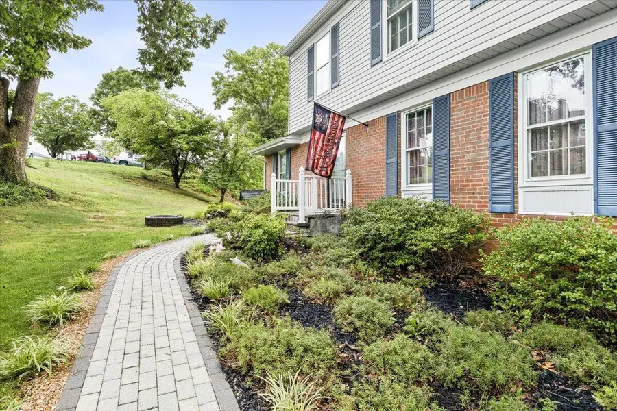 3755 Kentland Dr, Roanoke, VA 24018 - #2