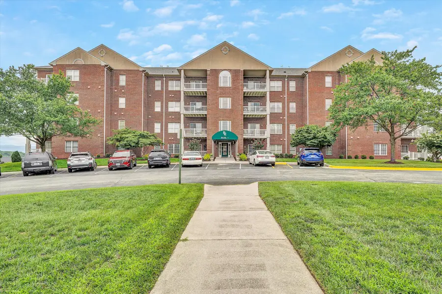 4434 Pheasant Ridge Rd #APT 407, Roanoke, VA 24014 - #3
