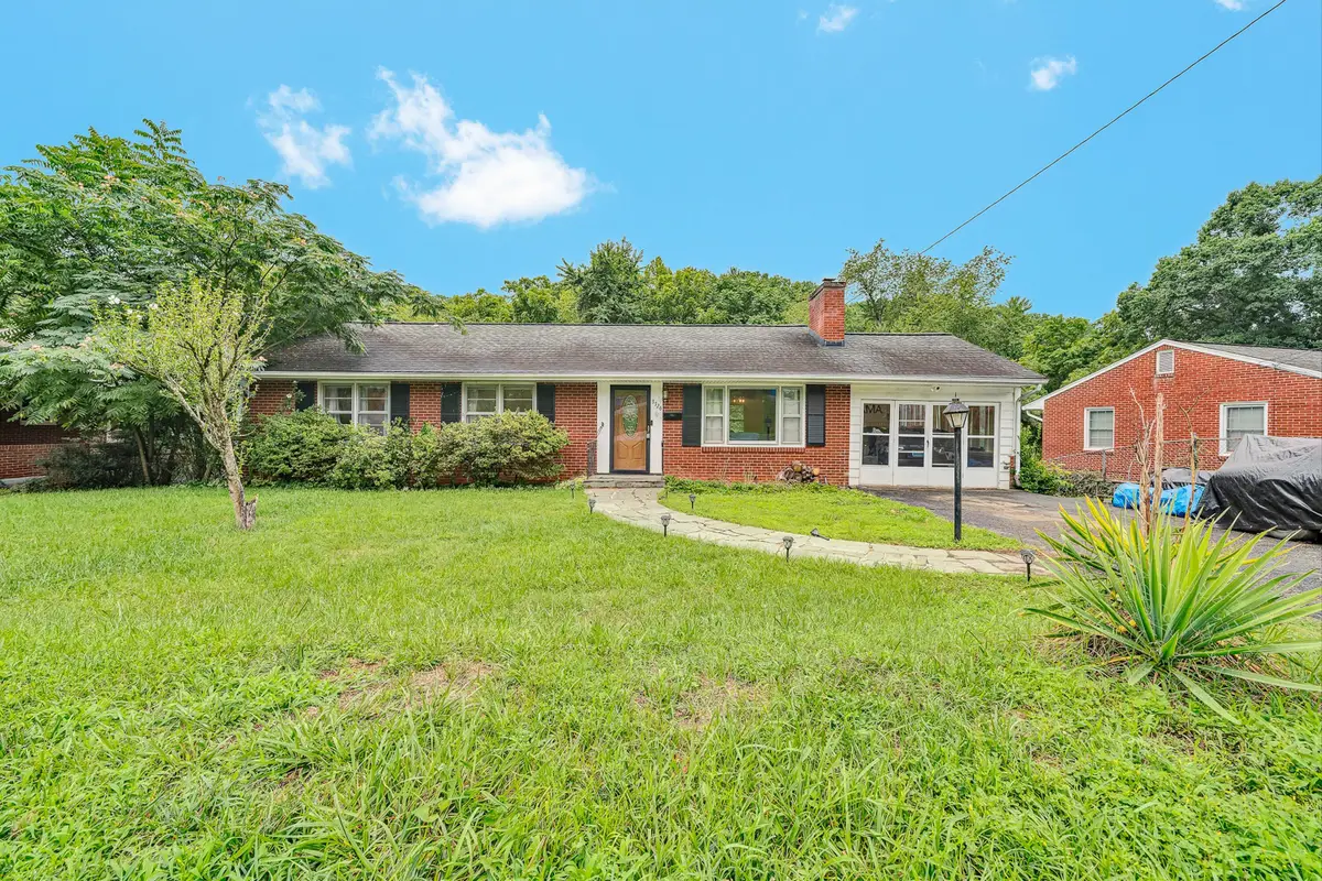 3326 Pasley Ave Sw, Roanoke, VA 24015 - #1