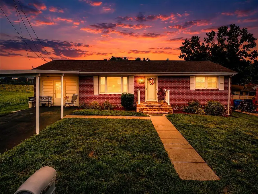 1915 Glenroy St Nw, Roanoke, VA 24017 - #2
