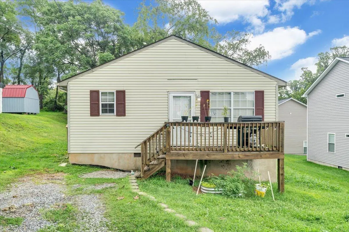 709 Wayland St Ne, Roanoke, VA 24012 - #1