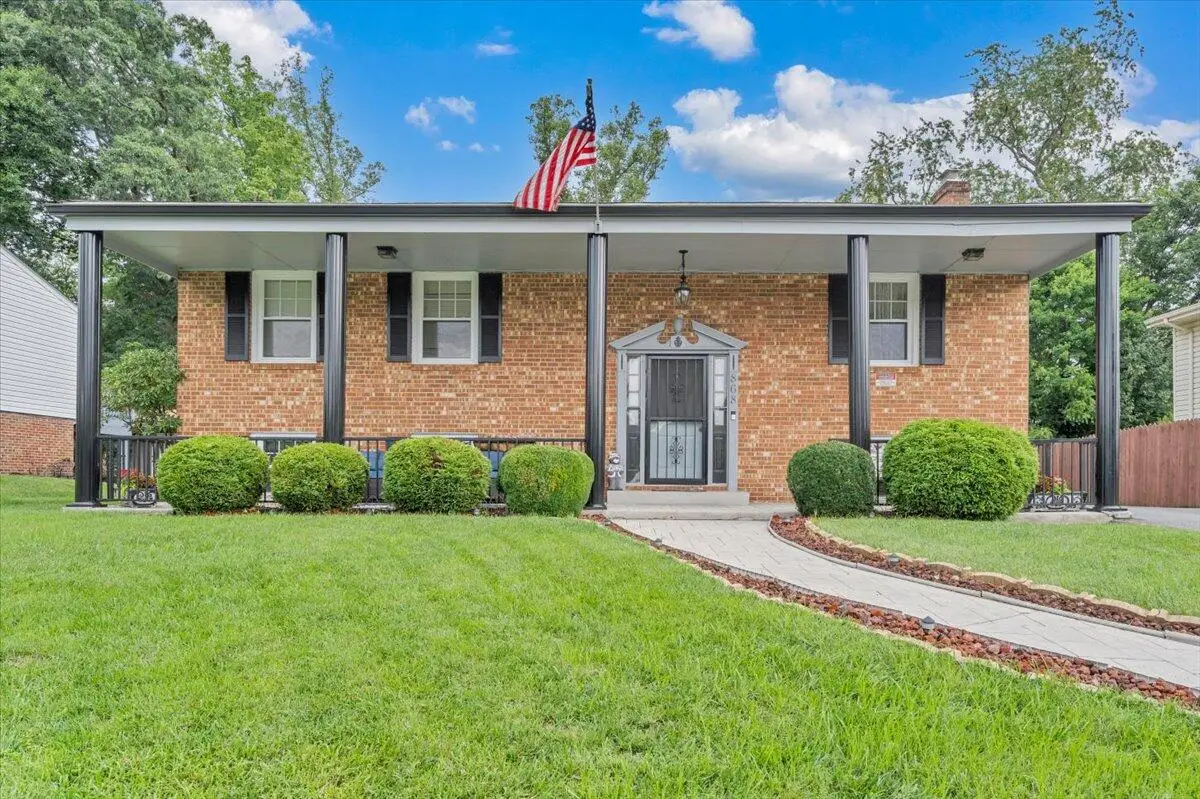 868 Finney Dr, Vinton, VA 24179 - #1