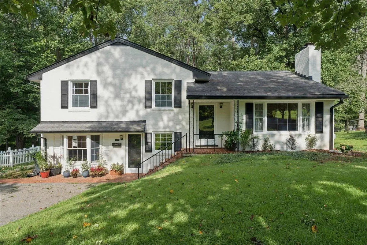 921 Peaksview St, Bedford, VA 24523 - #1