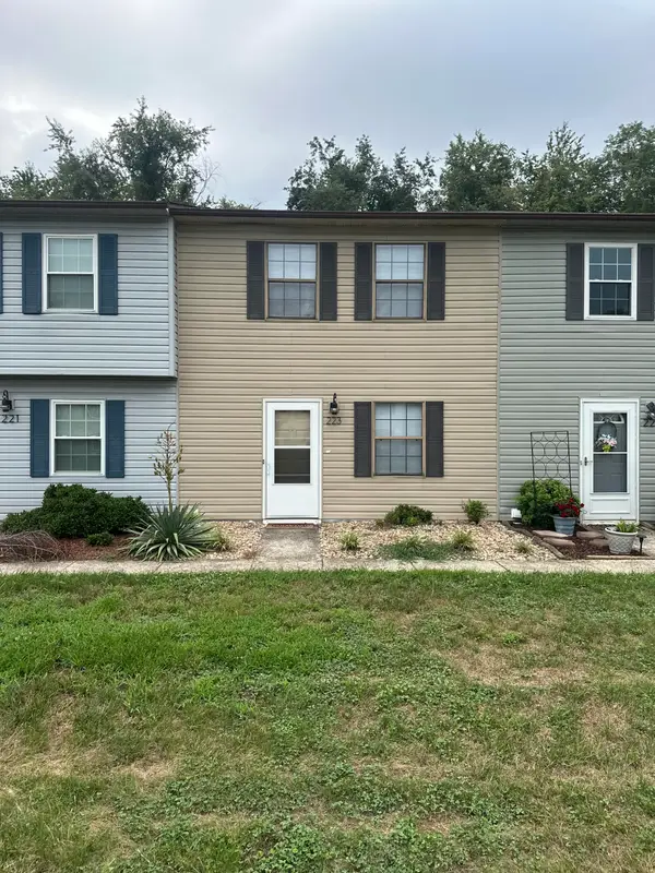 223 Tinkerview Dr, Cloverdale, VA 24077