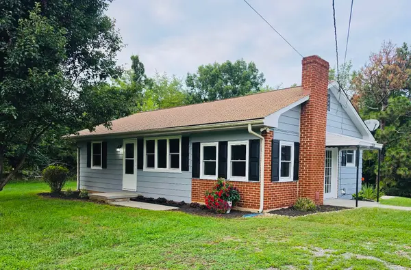 2820 Mount Pleasant Blvd, Roanoke, VA 24014