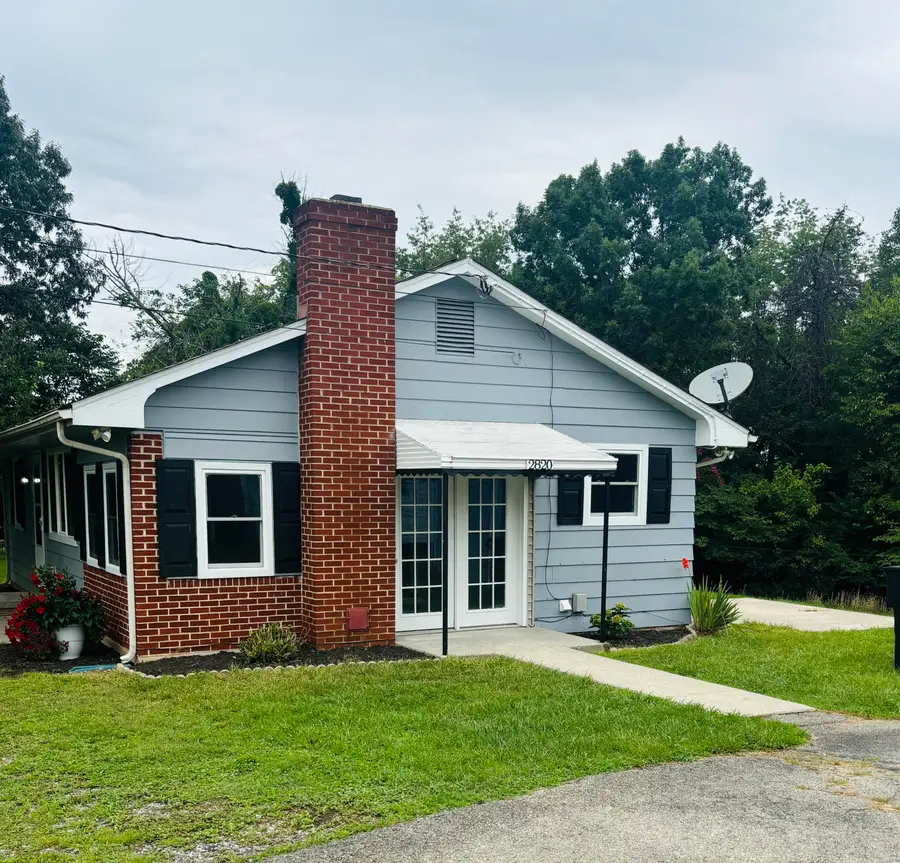2820 Mount Pleasant Blvd, Roanoke, VA 24014 - #2