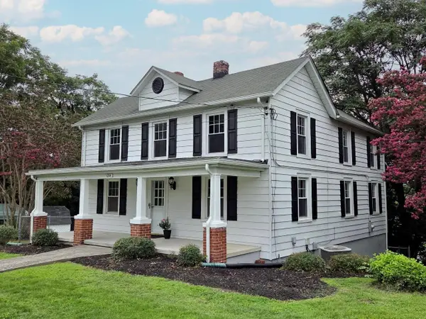 654 Old Vinton Mill Rd Ne, Roanoke, VA 24012