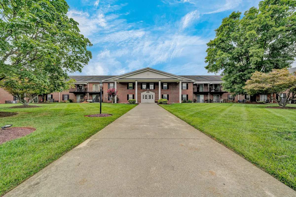 3531 Peters Creek Rd #210, Roanoke, VA 24019 - #1