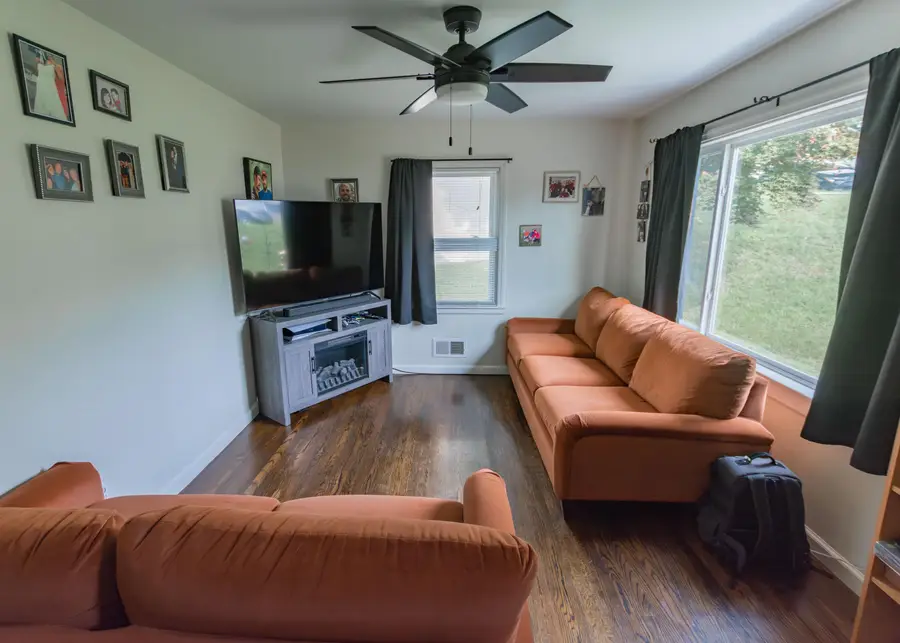 4243 Tennessee Ave Nw, Roanoke, VA 24017 - #3
