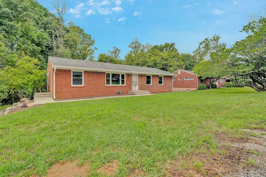 4548 Cresthill Dr, Roanoke, VA 24018 - #2