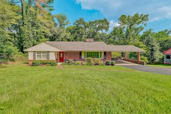 3227 Mud Lick Rd Sw, Roanoke, VA 24018