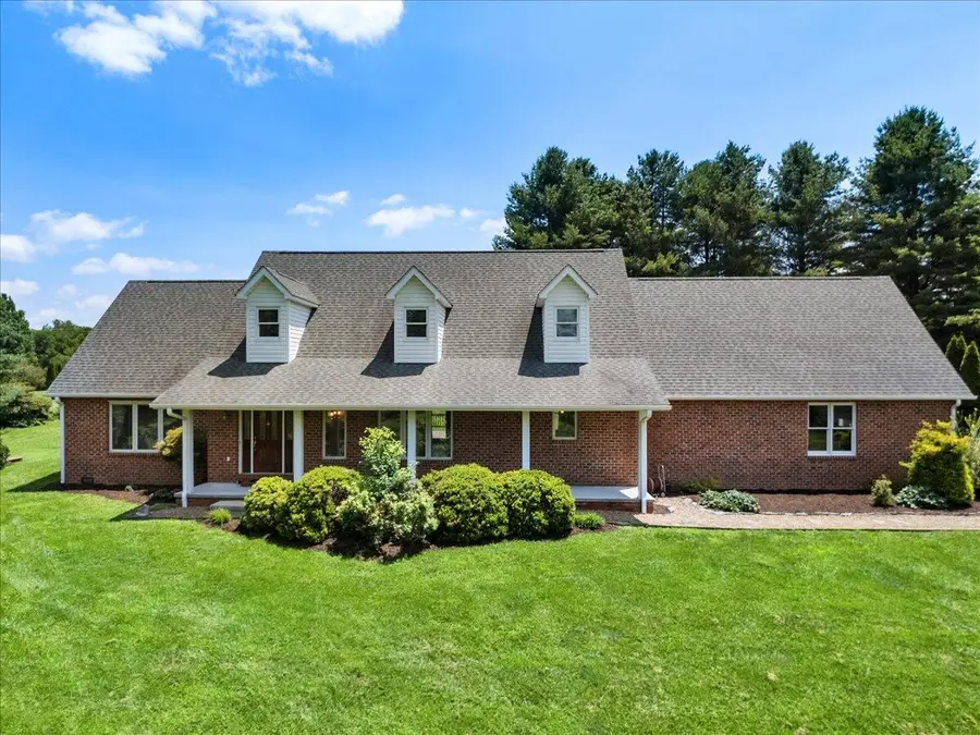 209 Phlegar Hill Rd Ne, Floyd, VA 24091 - #3