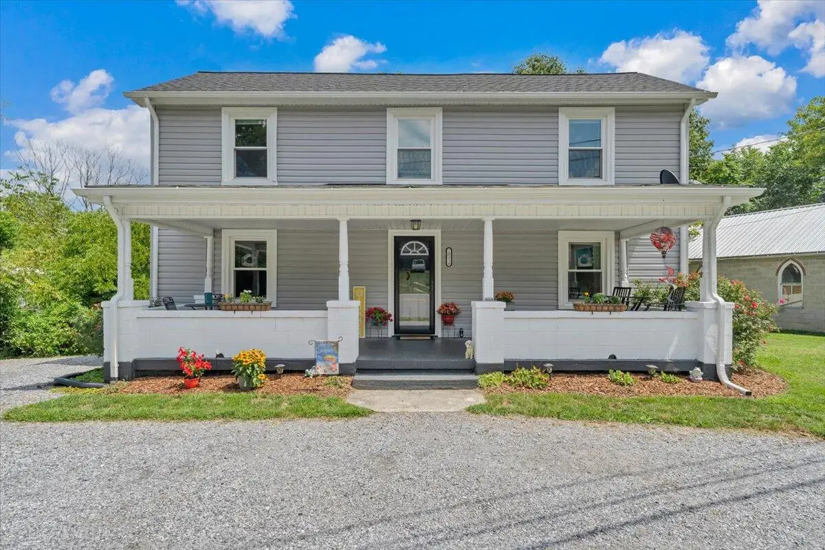 20314 Main St, Buchanan, VA 24066 - #1