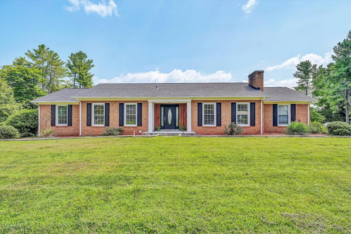 400 Redwood Rd, Glade Hill, VA 24092 - #1