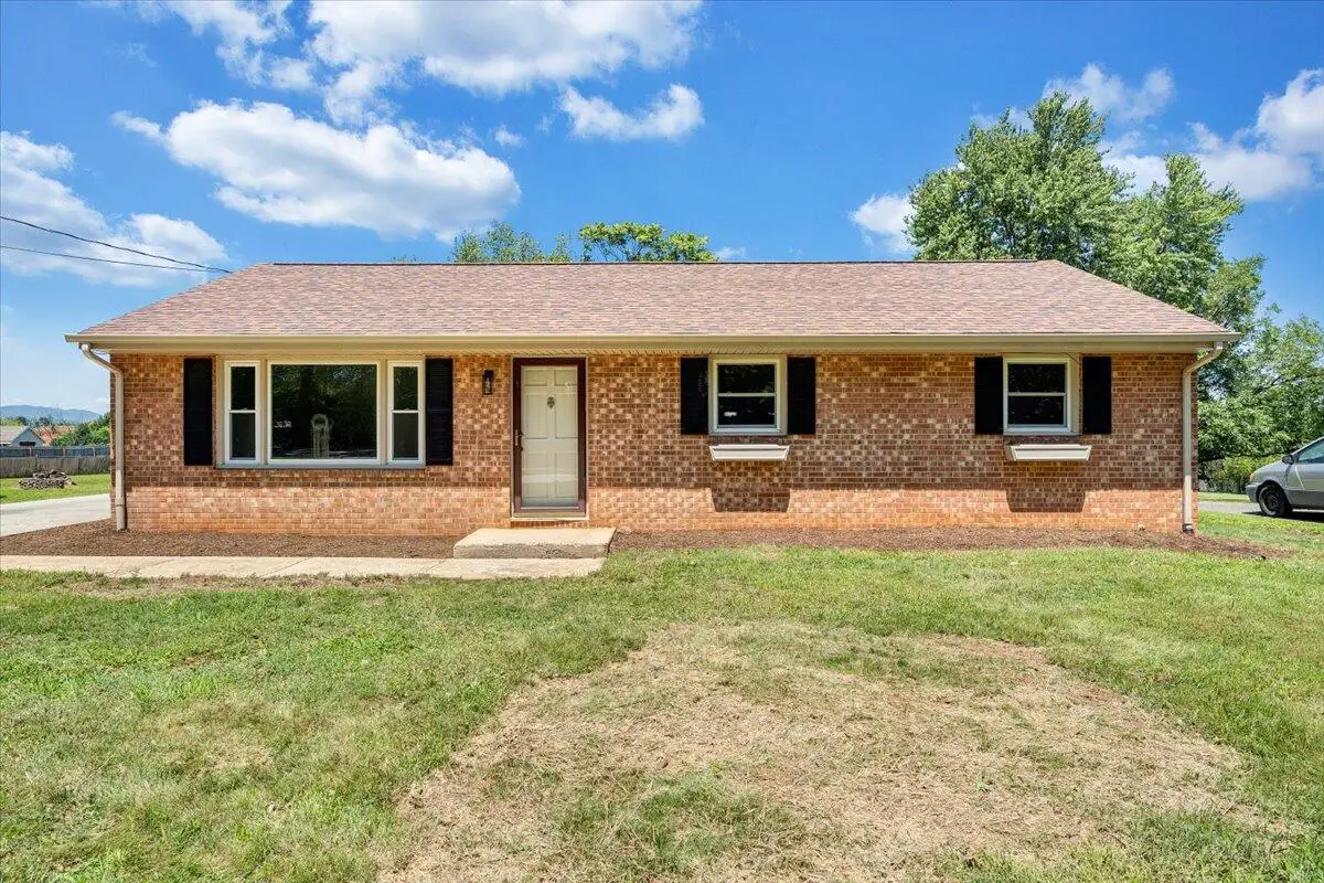 1002 Green Meadows Rd Rd, Bedford, VA 24523 - #1