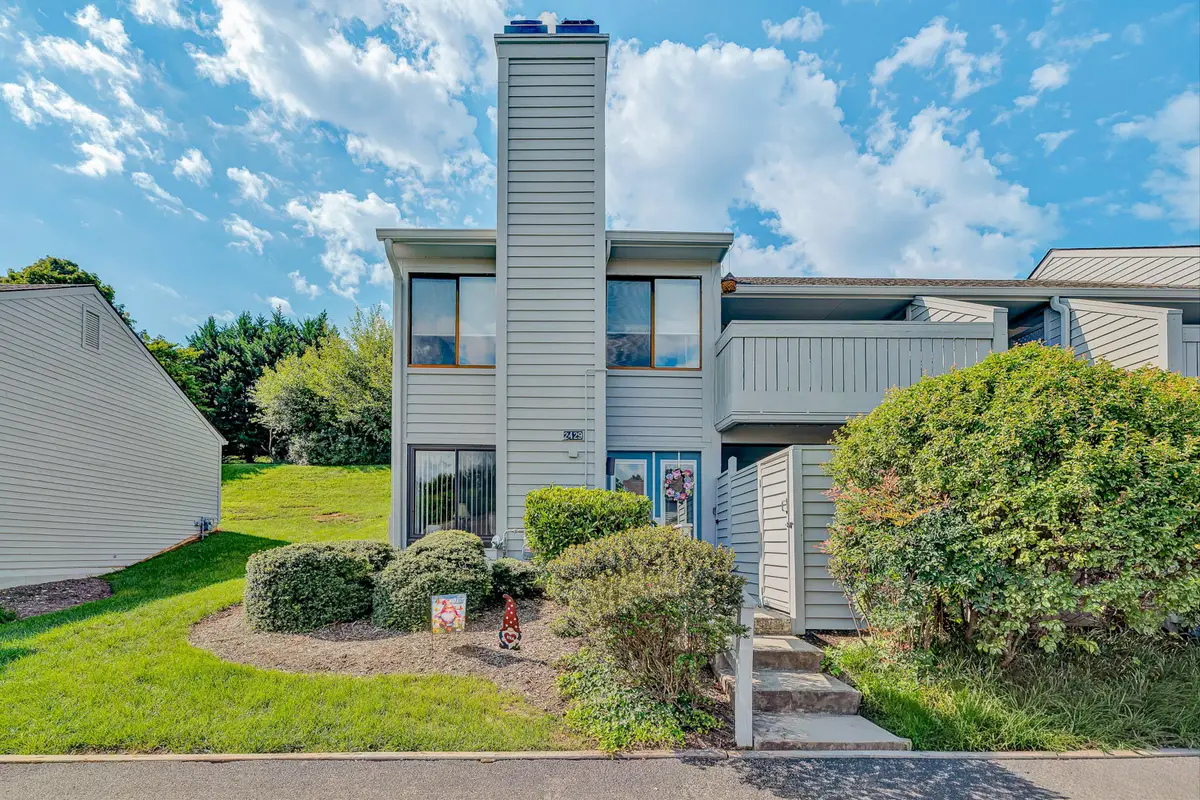 2429 Post Oak Rd, Salem, VA 24153 - #1
