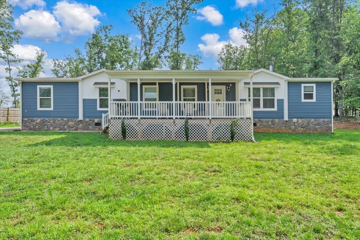 2088 Flint Hill Rd, Moneta, VA 24121 - #1
