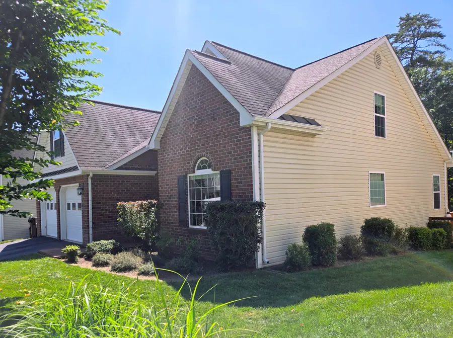 4314 Faircrest Ln, Roanoke, VA 24018 - #2