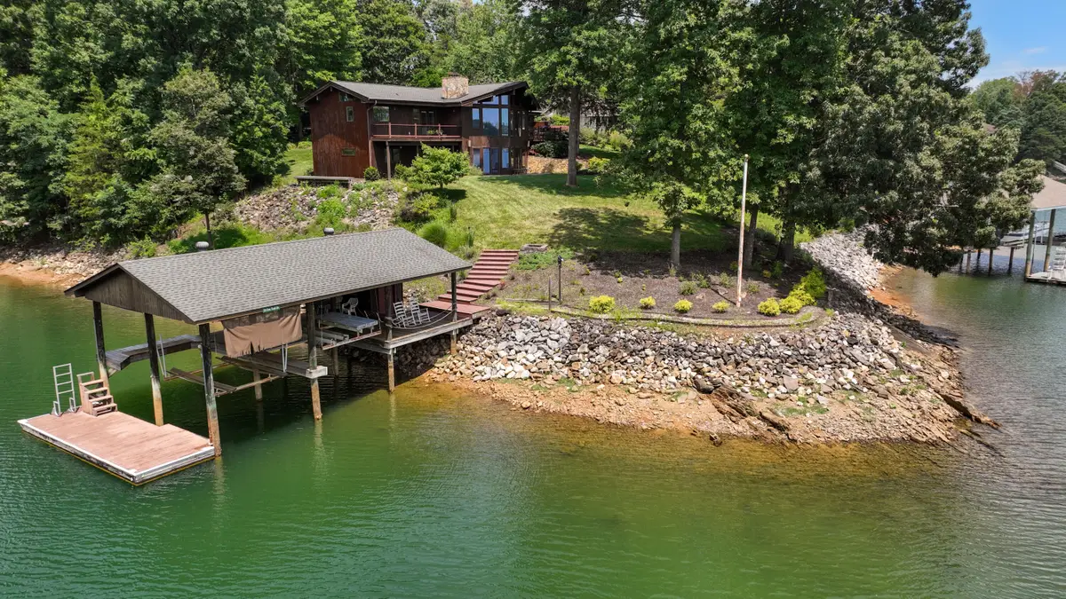50 Fox Trail Dr, Wirtz, VA 24184 - #1