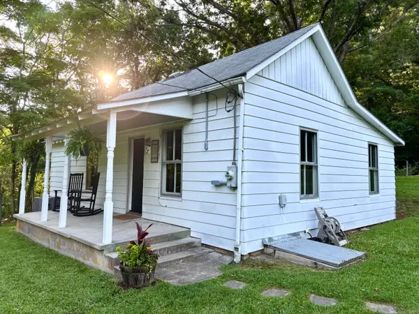 611 Mabry Ln, Blacksburg, VA 24060