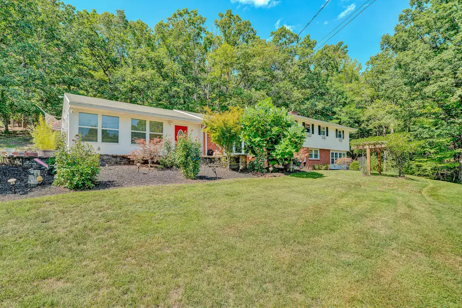 3872 Carvins Cove, Salem, VA 24153 - #3