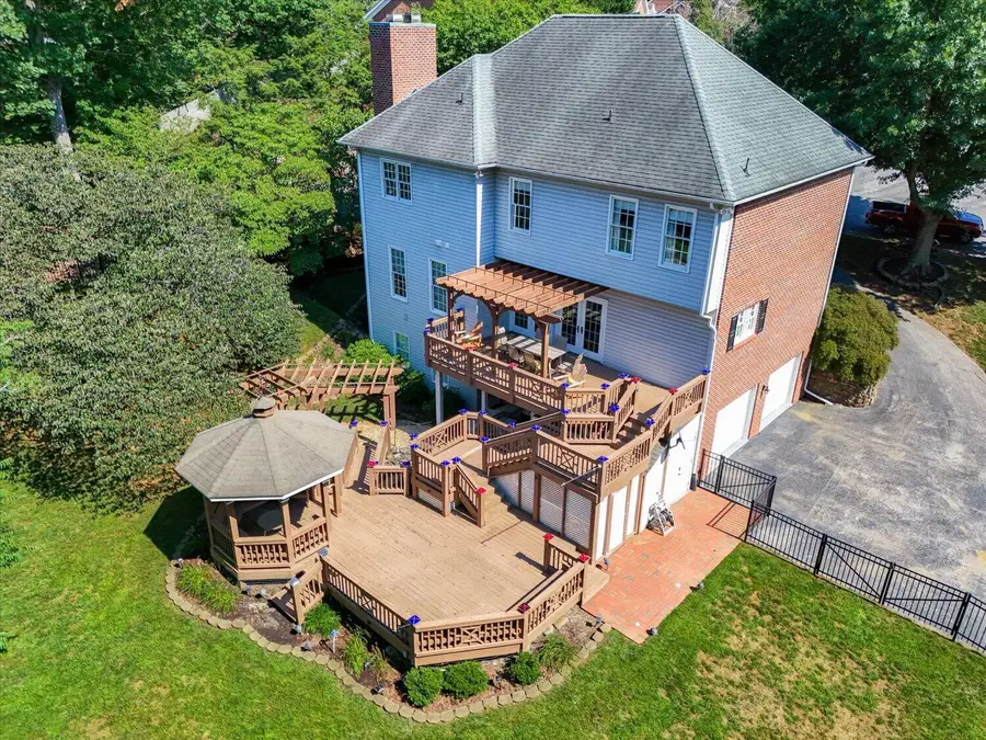 5069 Williamsburg Ct, Roanoke, VA 24018 - #2
