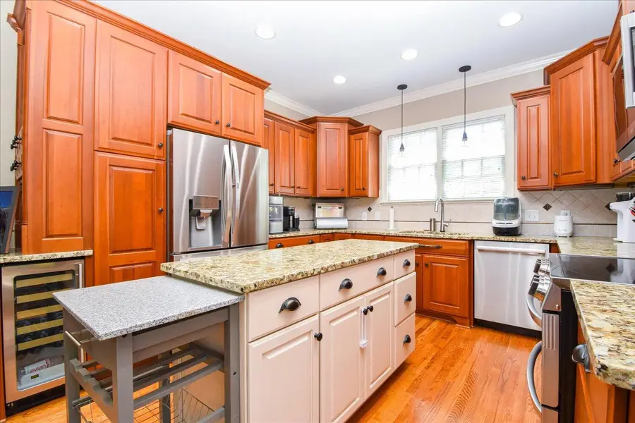 5069 Williamsburg Ct, Roanoke, VA 24018 - #3