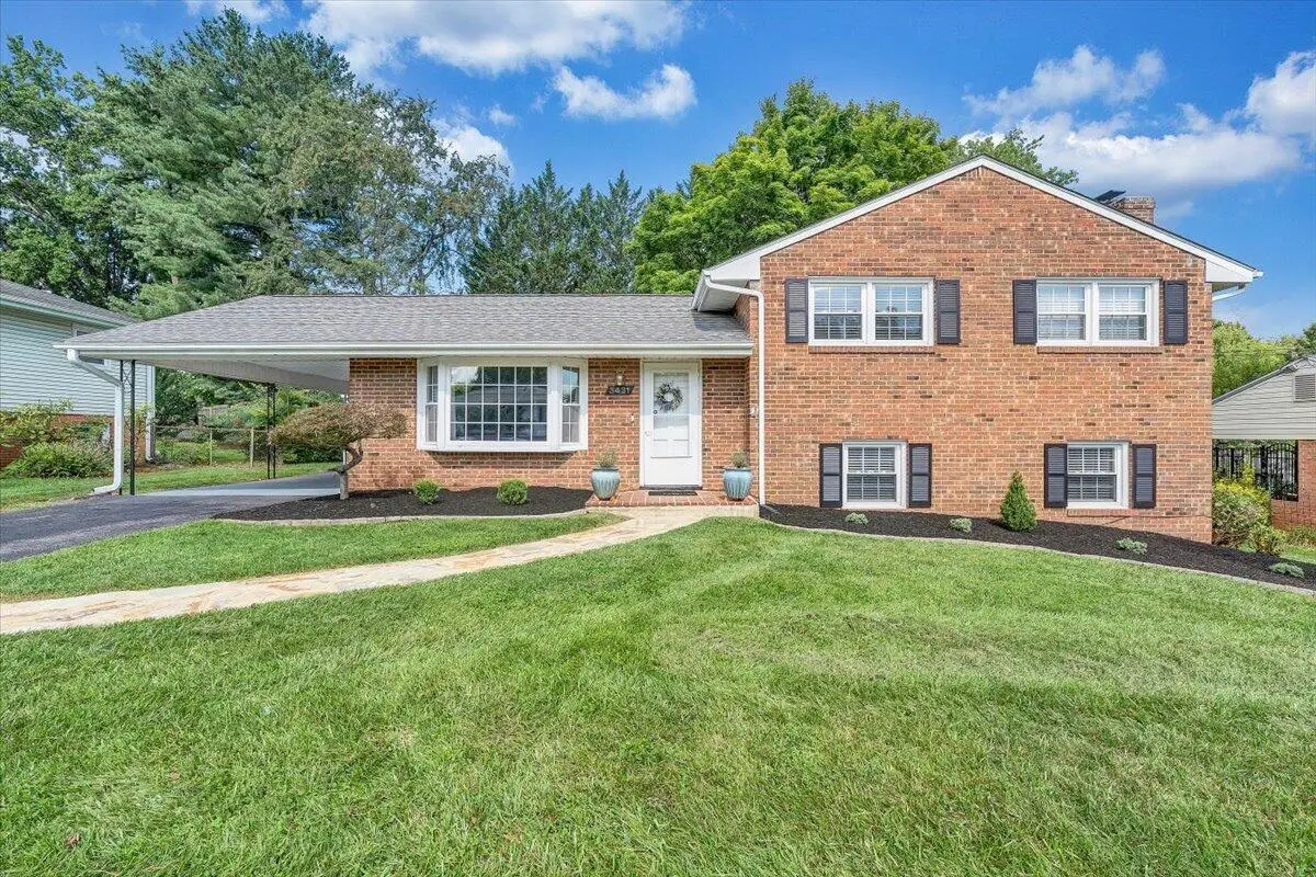 3431 Ashmeade Dr, Roanoke, VA 24018 - #1