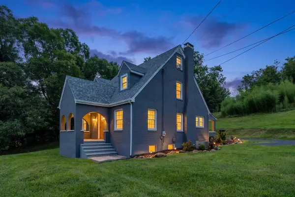 118 E Virginia, Vinton, VA 24179