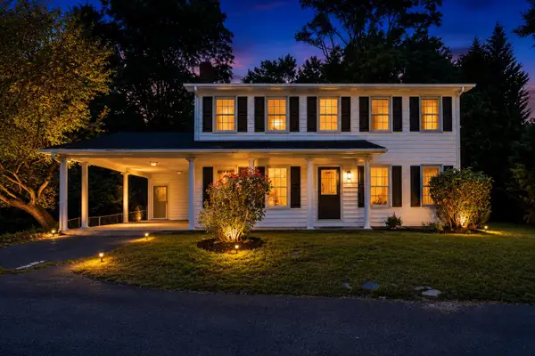 355 Knollwood Dr, Troutville, VA 24175