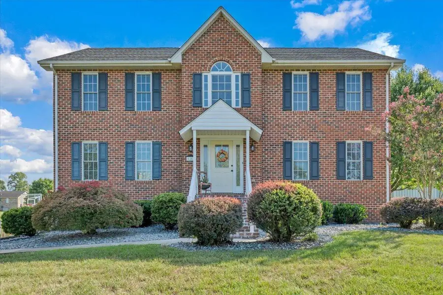 122 Yorktown Rd, Troutville, VA 24175 - #2