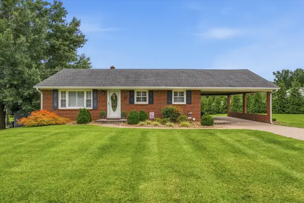 80 Mountain View Dr, Rocky Mount, VA 24151