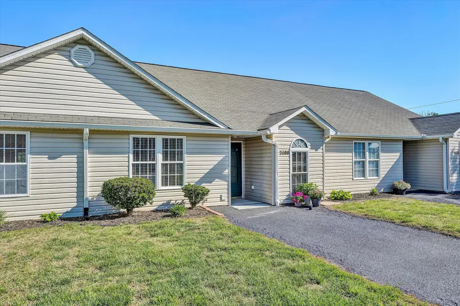 2480 Tuckawana Cir Nw #2480, Roanoke, VA 24017 - #2